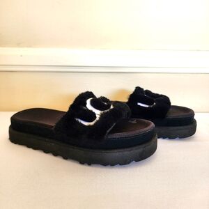 UGG NEW Laton Fur Platform Slide Sandals in Sz 7 Women's  Black Sheepskin Comfy
